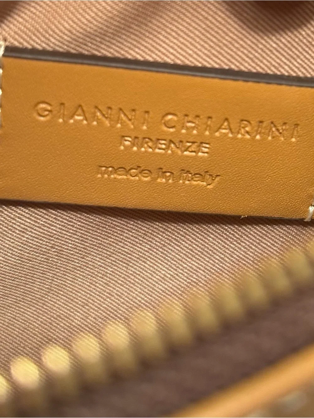 Gianni Chiarini Firenze Leather Zip Wristlet. Made in Italy. Like new.